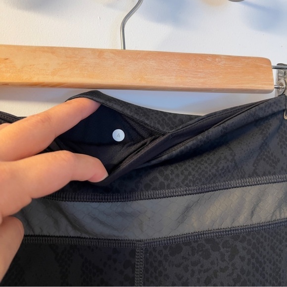 Lululemon Light Speed Tight *Full-On Luxtreme size 4 - Picture 12 of 16